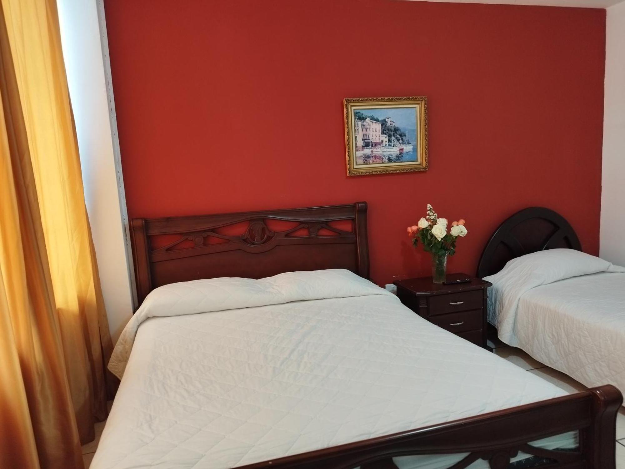 Hotel Puerta Del Sol 산토 도밍고 데 로스 콜로라도스 외부 사진