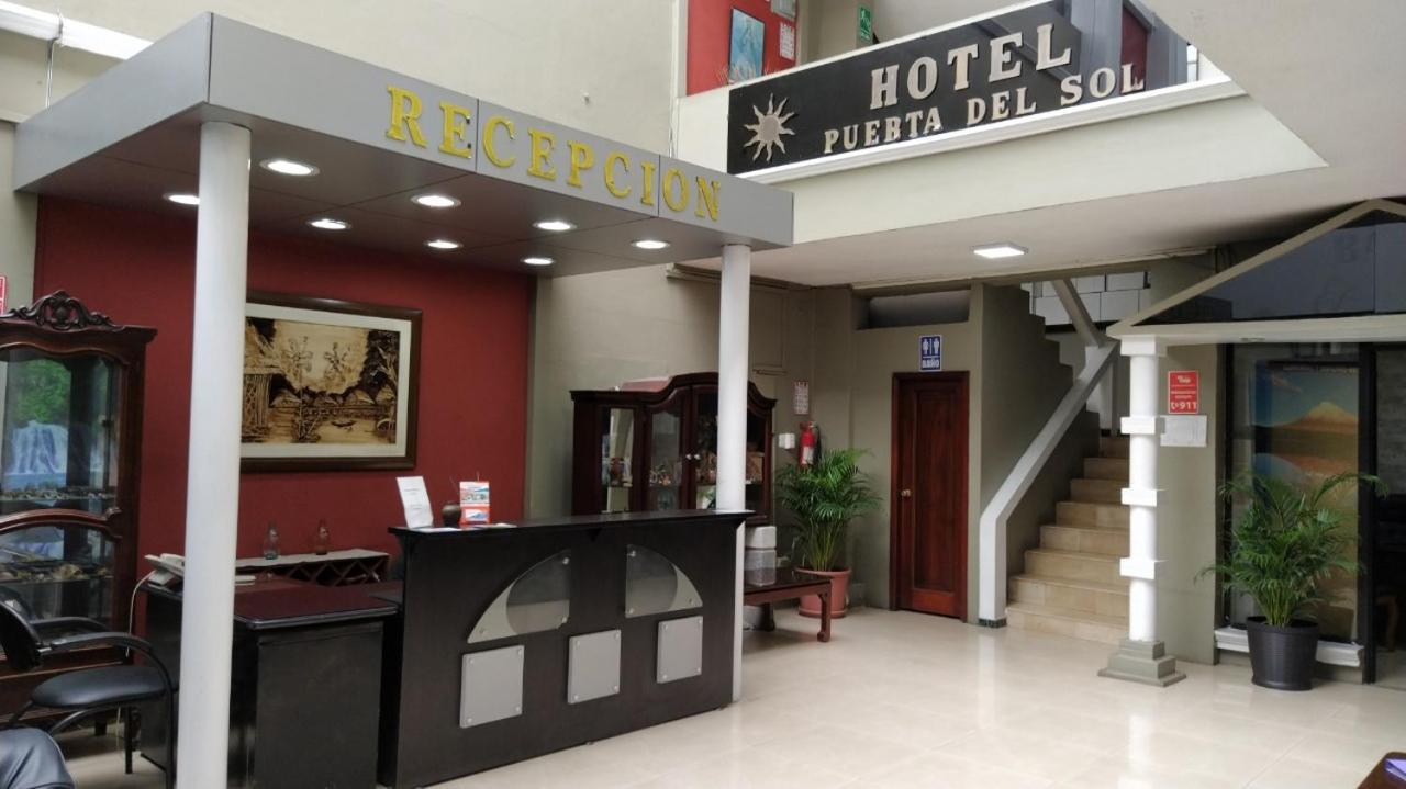 Hotel Puerta Del Sol 산토 도밍고 데 로스 콜로라도스 외부 사진