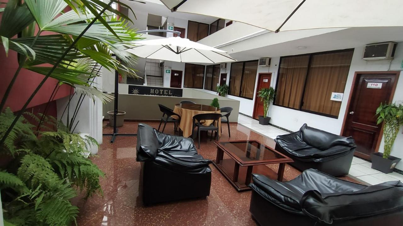 Hotel Puerta Del Sol 산토 도밍고 데 로스 콜로라도스 외부 사진